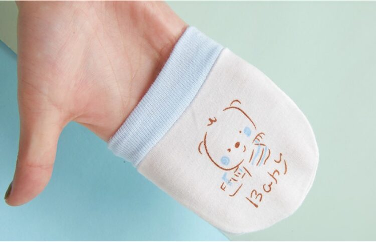 Newborn Baby Mitten